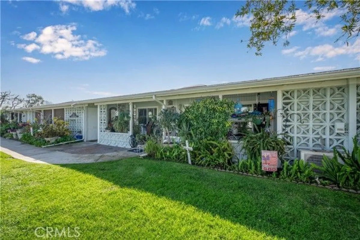 Property Slideshow image 1 of 43 | 1301 skokie rd apt 27h, Seal Beach, CA, 90740