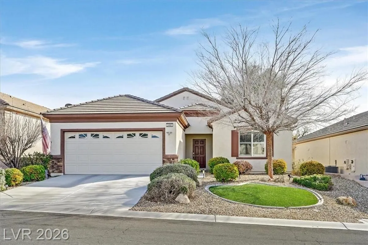 Property Slideshow image 1 of 38 | 2493 penumbra dr, Henderson, NV, 89044