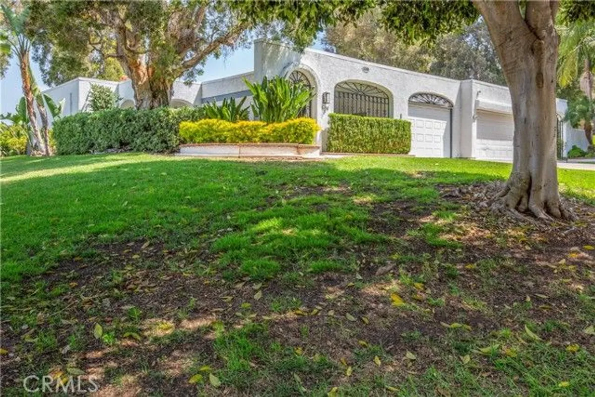Property Slideshow image 1 of 35 | 5398 via carrizo a, Laguna Woods, CA, 92637