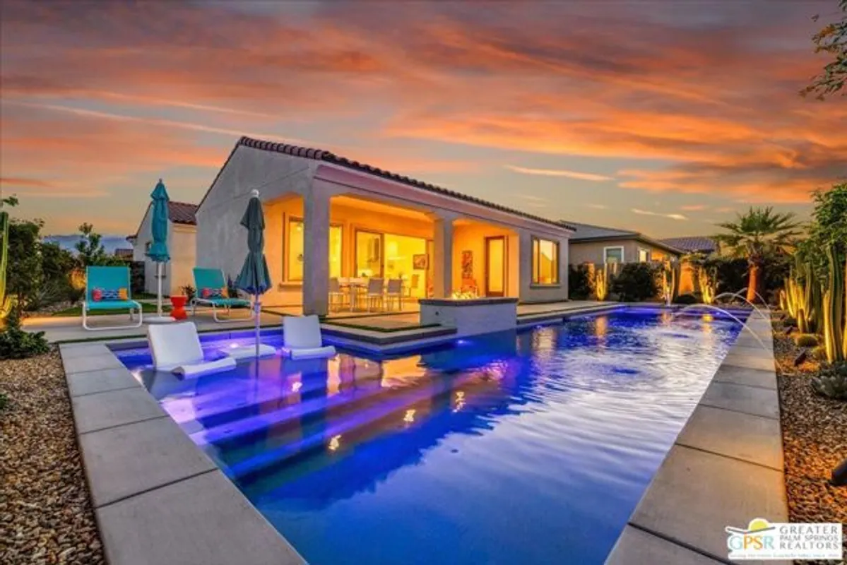 Property Slideshow image 1 of 40 | 26 medoc, Rancho Mirage, CA, 92270
