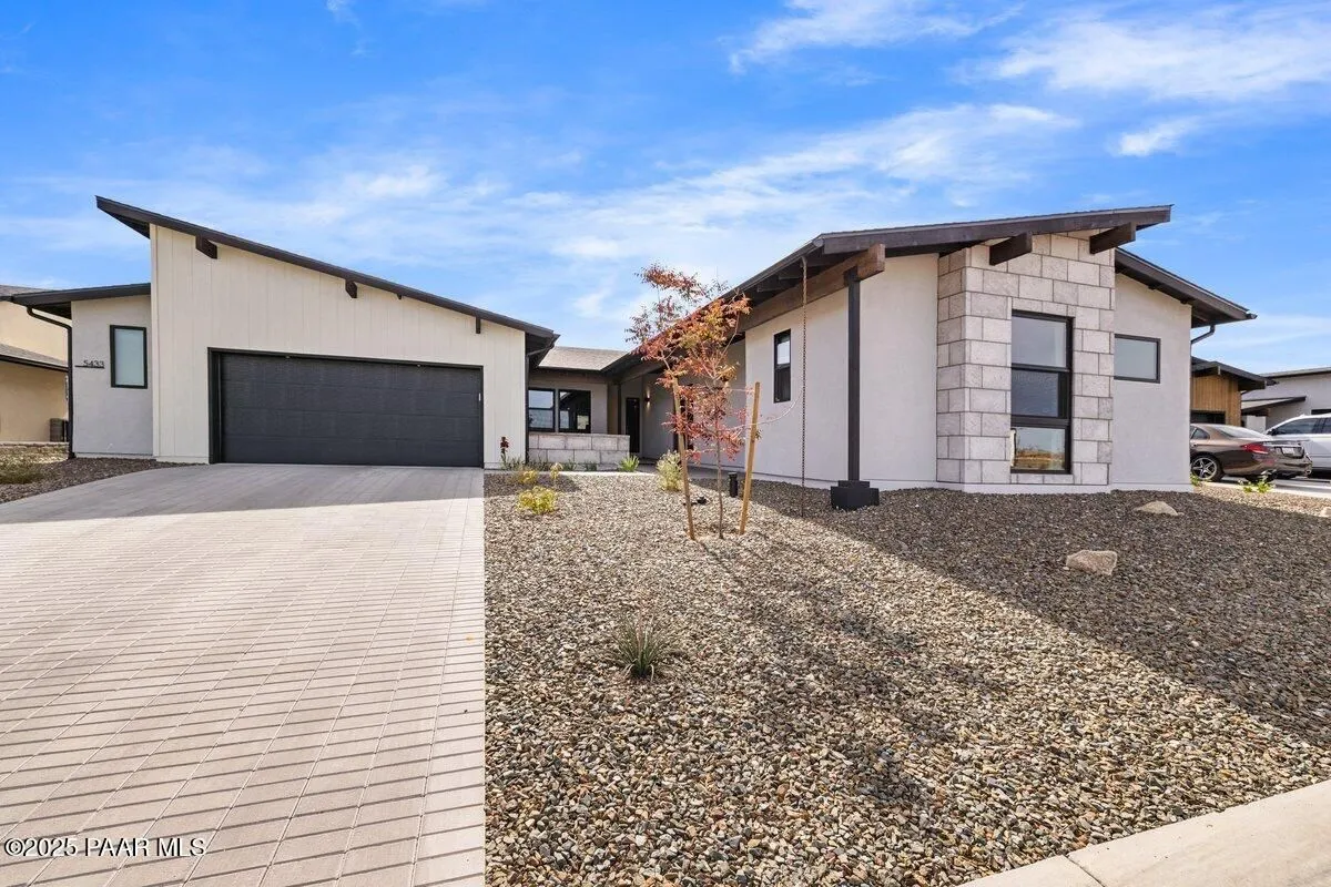 Property Slideshow image 1 of 8 | 5433 e edgar way, Prescott Valley, AZ, 86314