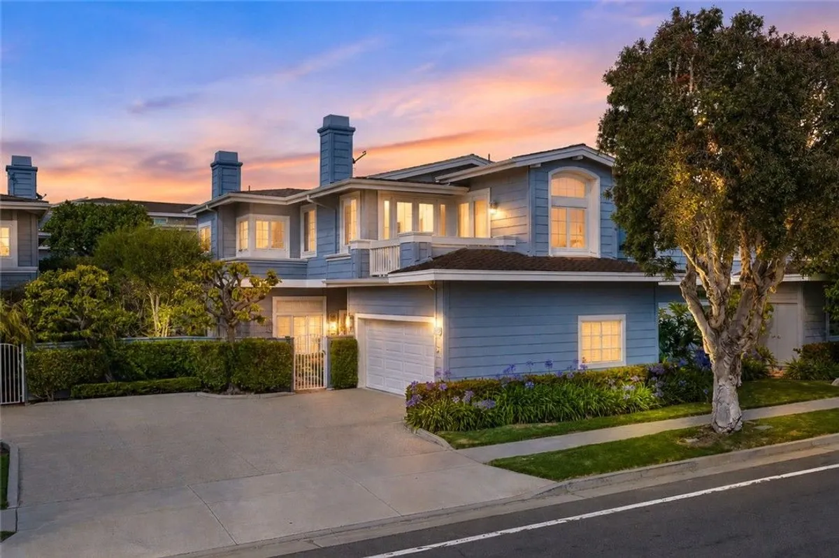 Property Slideshow image 1 of 38 | 3600 5th ave 45, Corona Del Mar, CA, 92625
