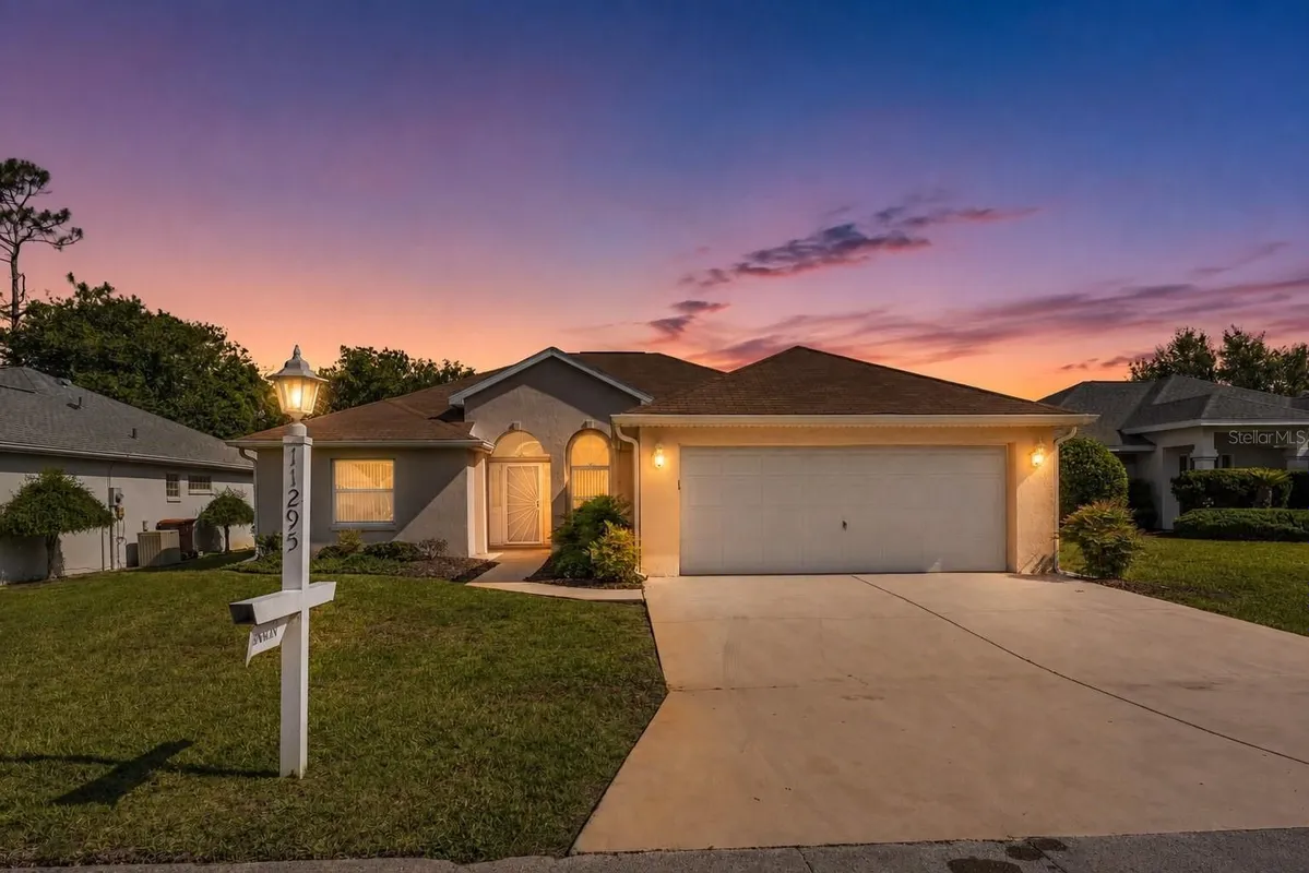 Property Slideshow image 1 of 27 | 11295 sw 73rd cir, Ocala, FL, 34476