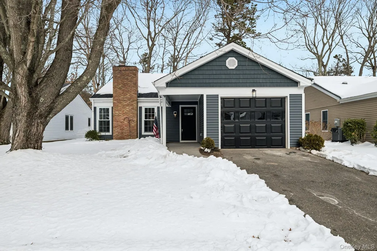 Property Slideshow image 1 of 36 | 304 kingston ct, Ridge, NY, 11961