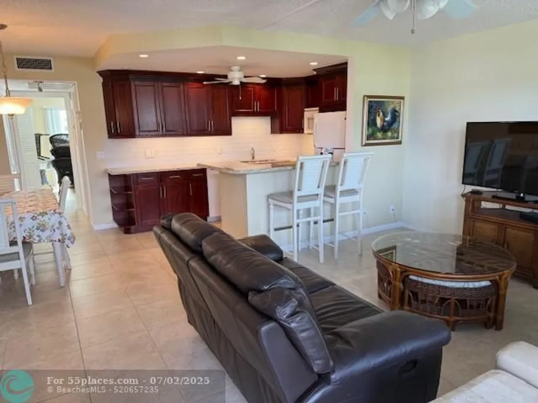Property Slideshow image 1 of 19 | 4104 cambridge e unit e, Deerfield Beach, FL, 33442
