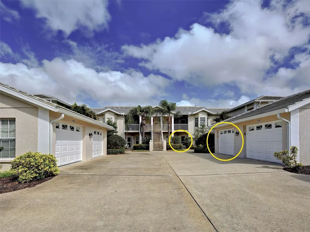 Property Slideshow image 1 of 48 | 902 addington ct 103, Venice, FL, 34293