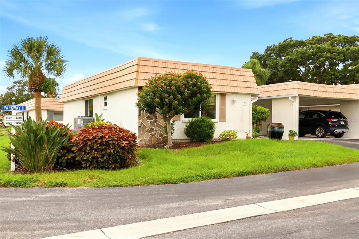 Property Slideshow image 1 of 31 | 2407 riverbluff pkwy v-226, Sarasota, FL, 34231