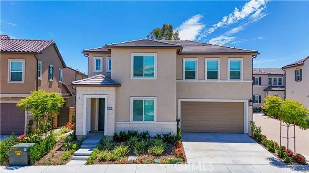 Property Slideshow image 1 of 25 | 581 patten, Placentia, CA, 92870