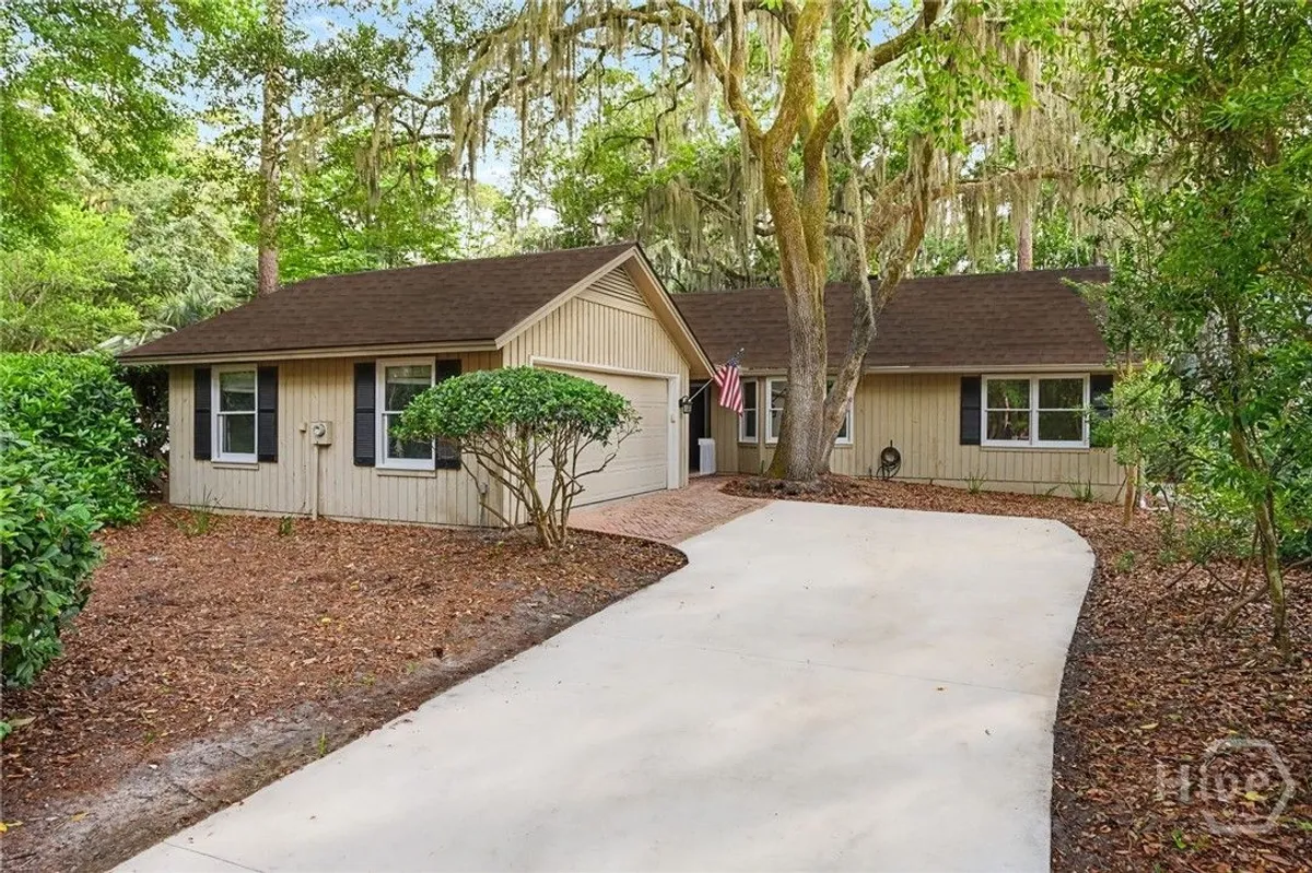 Property Slideshow image 1 of 57 | 12 lanyard ct, Savannah, GA, 31411