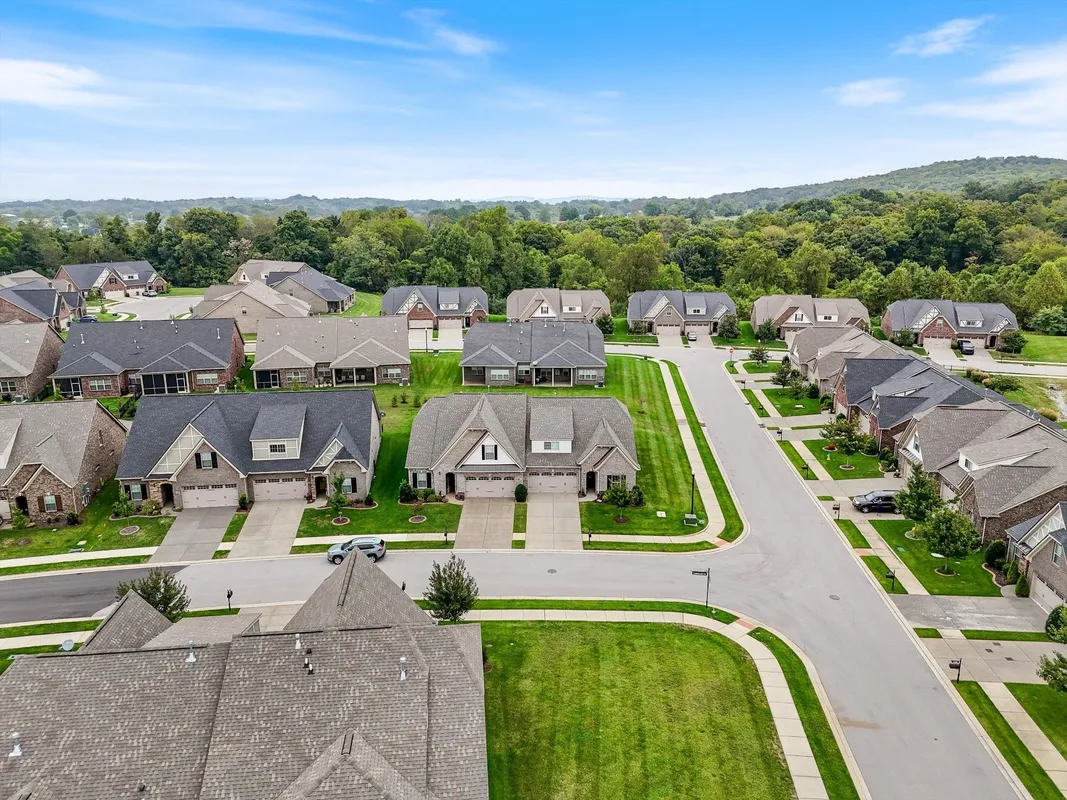 Property Slideshow image 1 of 30 | 1500 cedarbrooke ln, Lebanon, TN, 37090