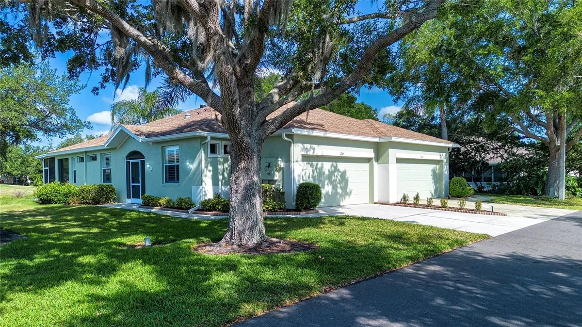 Property Slideshow image 1 of 53 | 1205 huntington greens dr, Sun City Center, FL, 33573