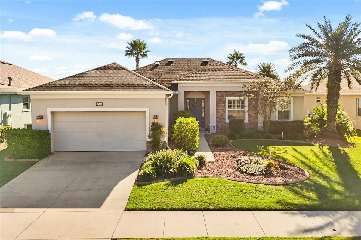 Property Slideshow image 1 of 31 | 8788 bridgeport bay cir, Mount Dora, FL, 32757