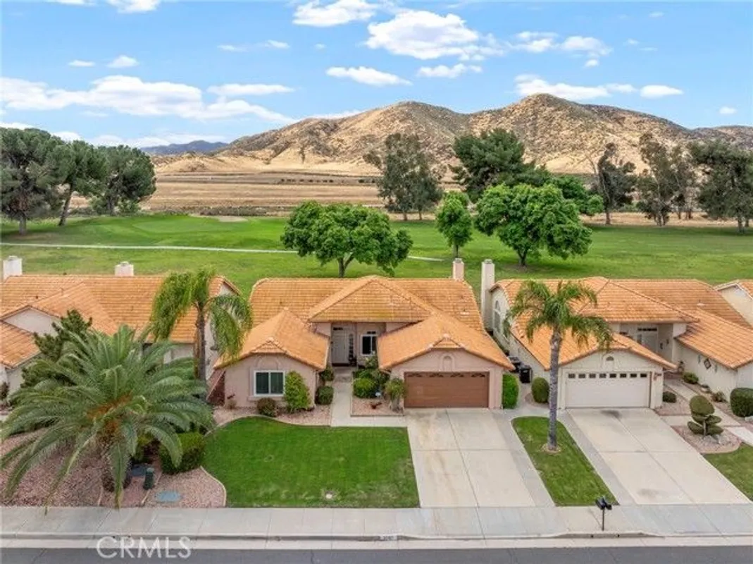 Property Slideshow image 1 of 40 | 2767 banyan tree ln, Hemet, CA, 92545