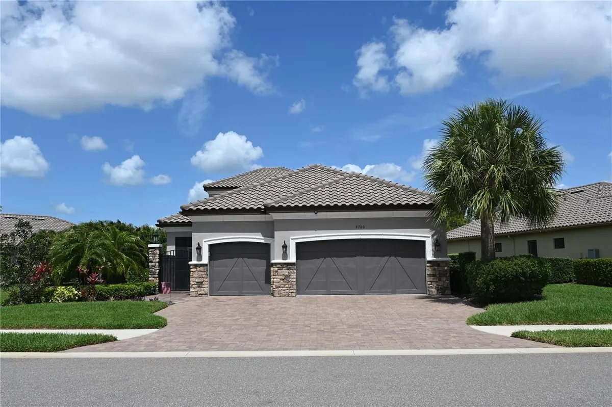 Property Slideshow image 1 of 97 | 9760 highland park pl, Palmetto, FL, 34221