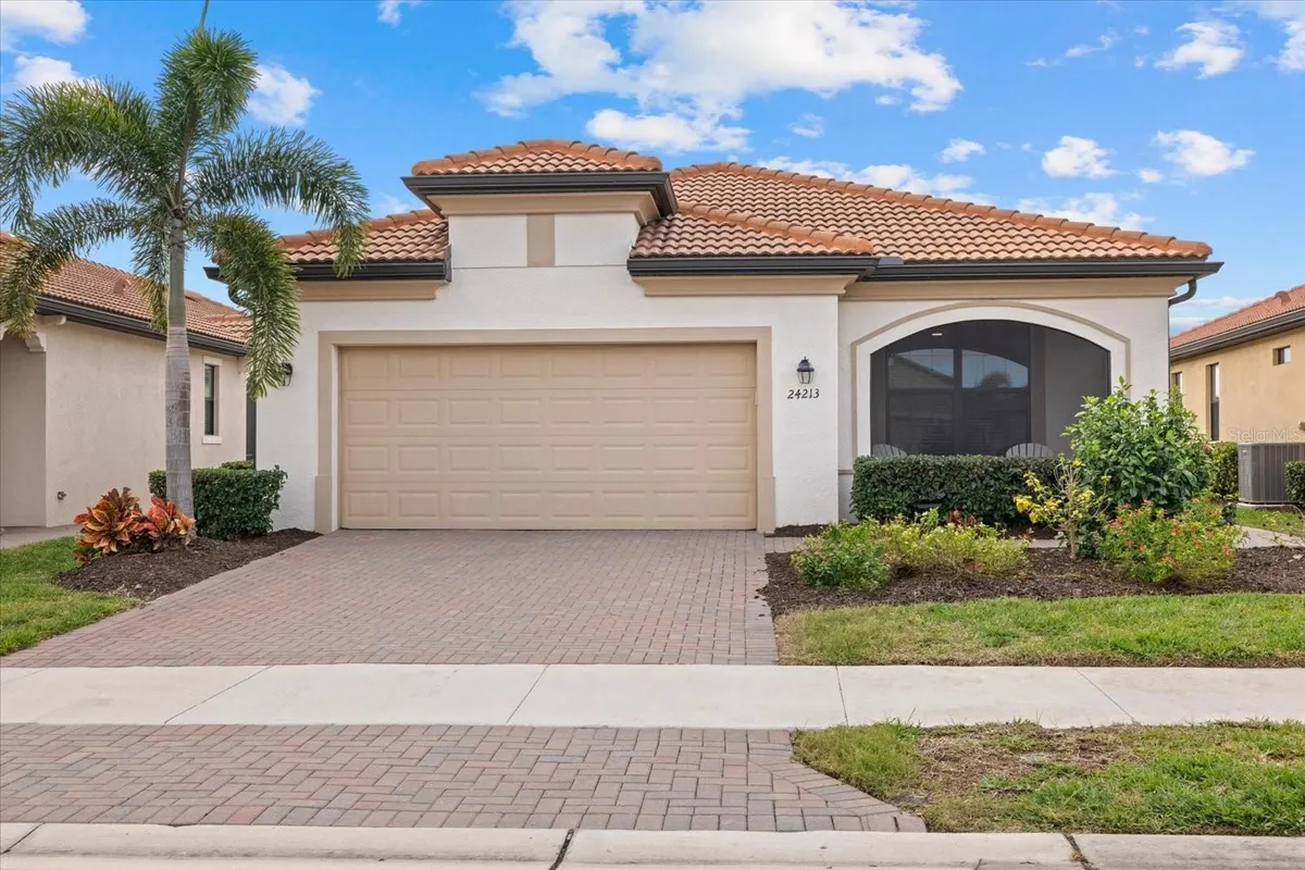 Property Slideshow image 1 of 58 | 24213 spartina dr, Venice, FL, 34293