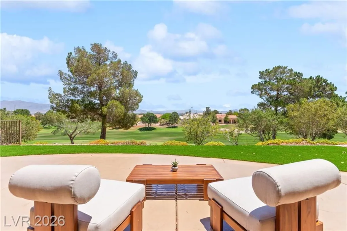Property Slideshow image 1 of 73 | 3024 highland falls dr, Las Vegas, NV, 89134