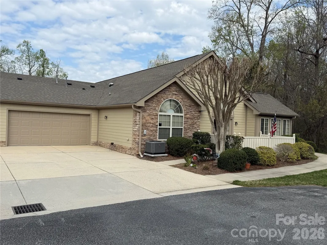 Property Slideshow image 1 of 2 | 4328 grassy dr, Greensboro, NC, 27409