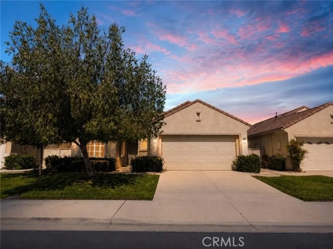 Property Slideshow image 1 of 1 | 29316 hidden lk, Menifee, CA, 92584