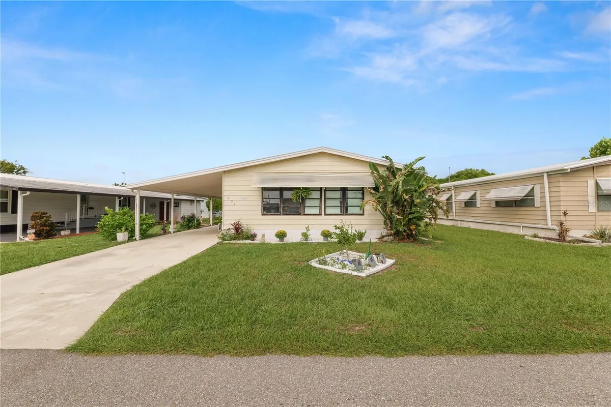 Property Slideshow image 1 of 29 | 5026 foxwood blvd, Lakeland, FL, 33810