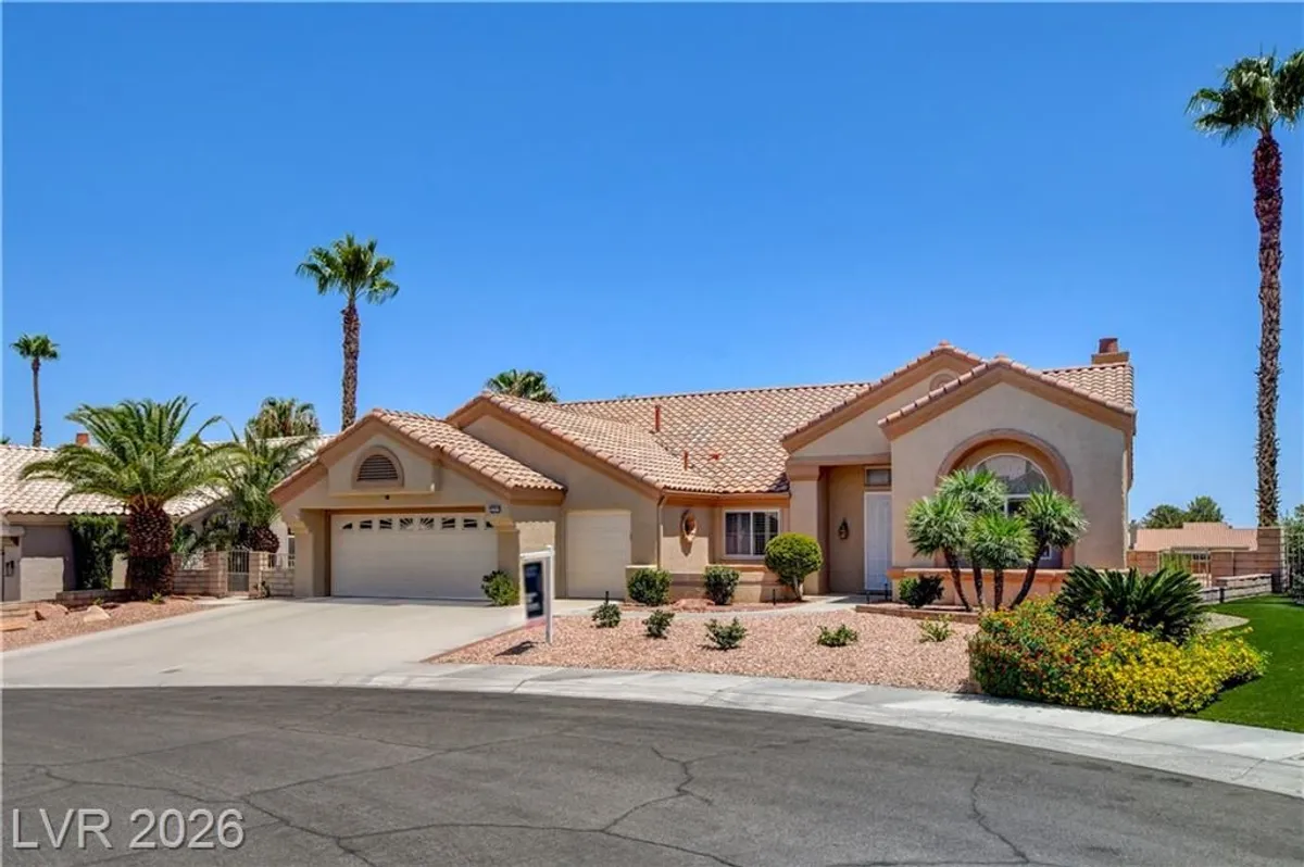 Property Slideshow image 1 of 79 | 2900 hawksdale dr, Las Vegas, NV, 89134