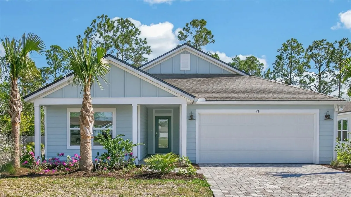 Property Slideshow image 1 of 41 | 71 green cir, Palm Coast, FL, 32164