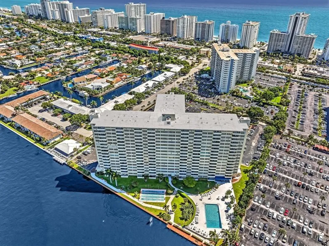 Property Slideshow image 1 of 42 | 3200 ne 36th st 1610, Fort Lauderdale, FL, 33308