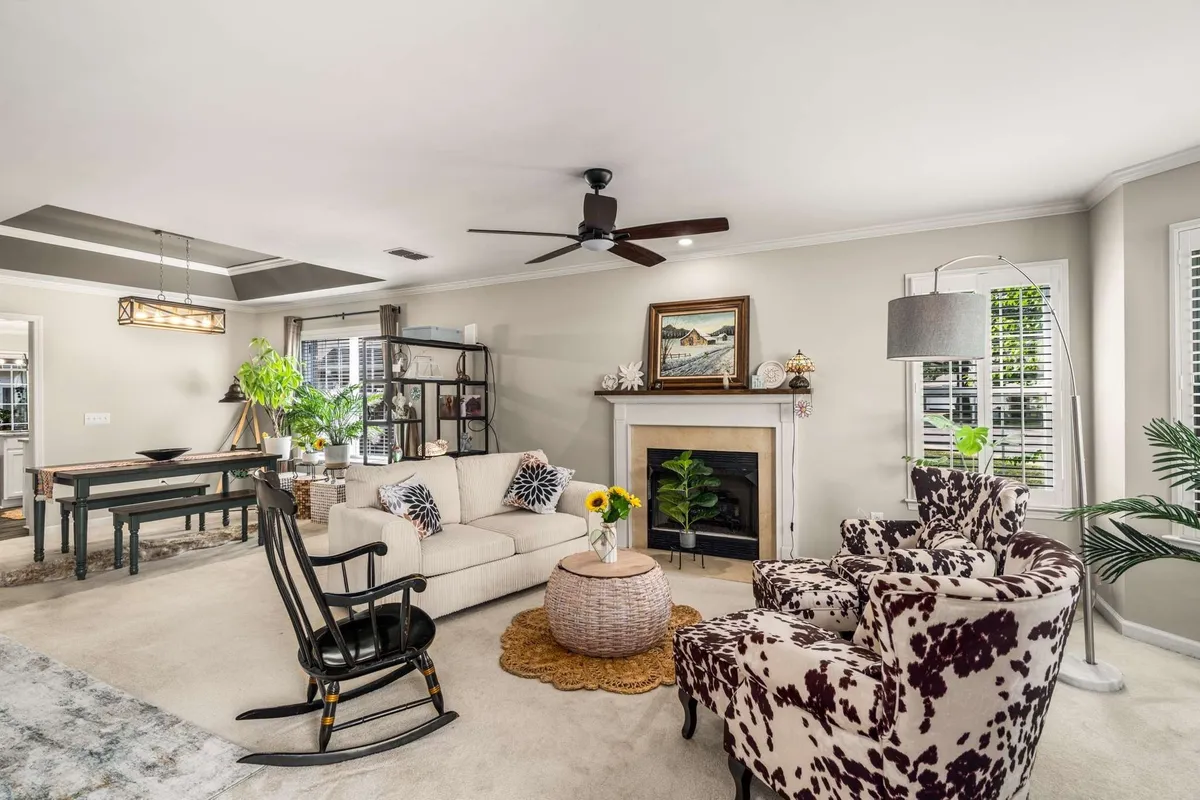 Property Slideshow image 1 of 32 | 443 forest glen cir, Murfreesboro, TN, 37128