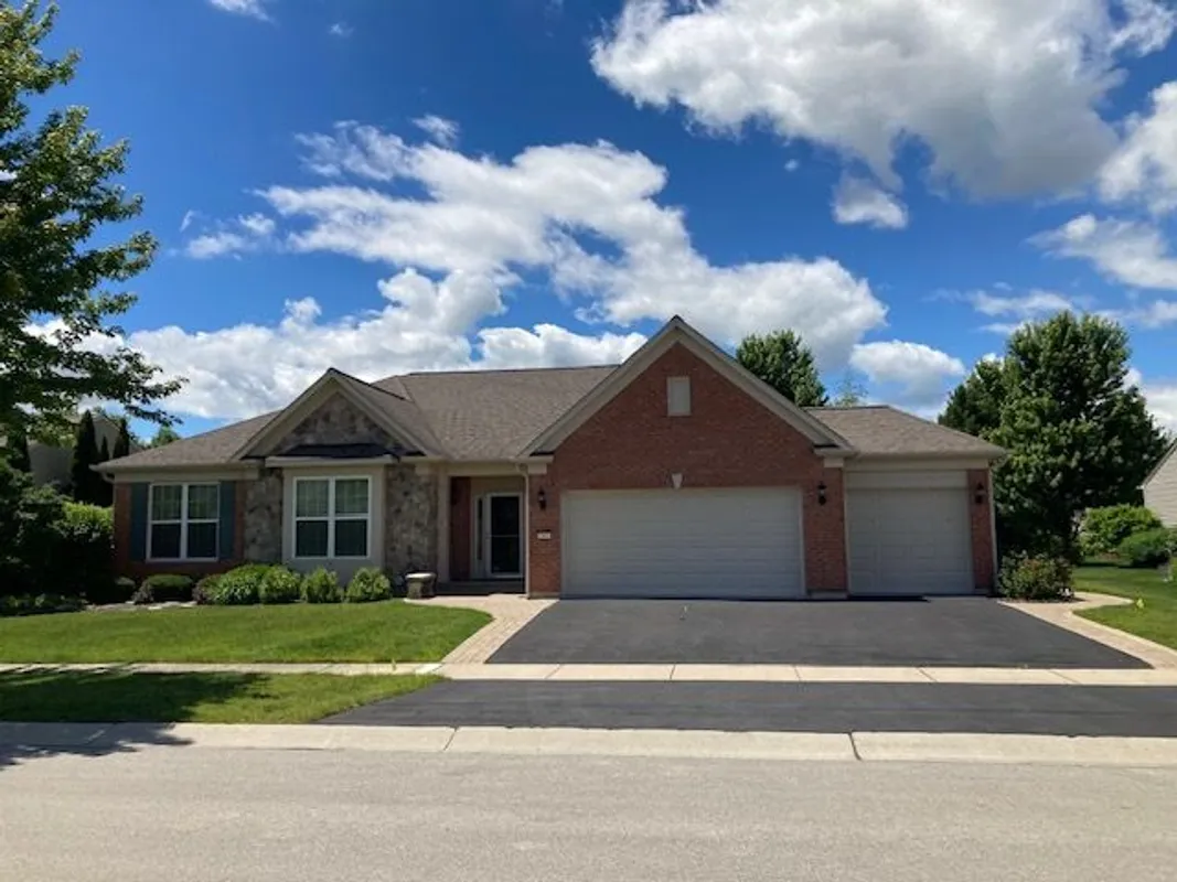 Property Slideshow image 1 of 32 | 12633 bluebell ave, Huntley, IL, 60142