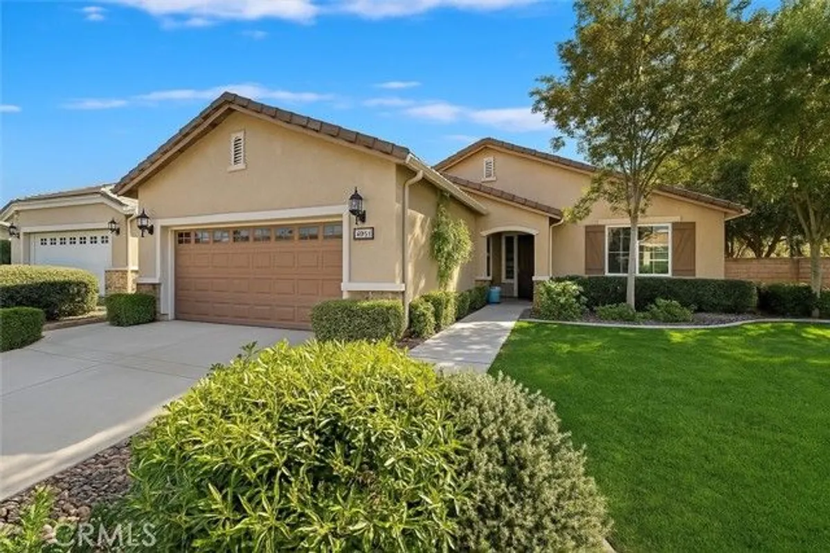 Property Slideshow image 1 of 41 | 5307 paseo callado, Hemet, CA, 92545
