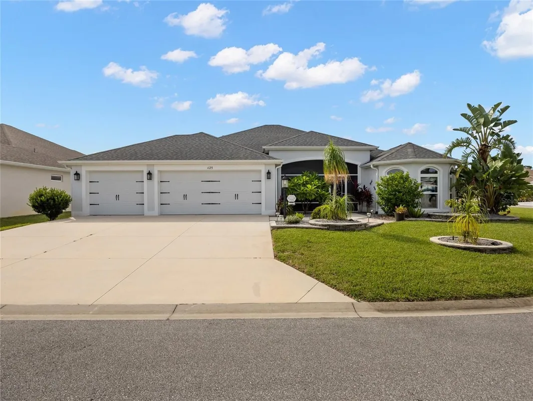 Property Slideshow image 1 of 55 | 1125 maynard path, The Villages, FL, 32163