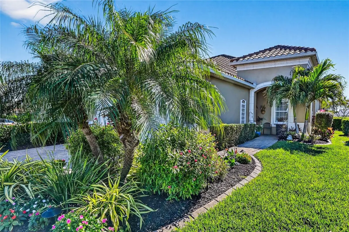 Property Slideshow image 1 of 46 | 6909 playa bella dr, Bradenton, FL, 34209