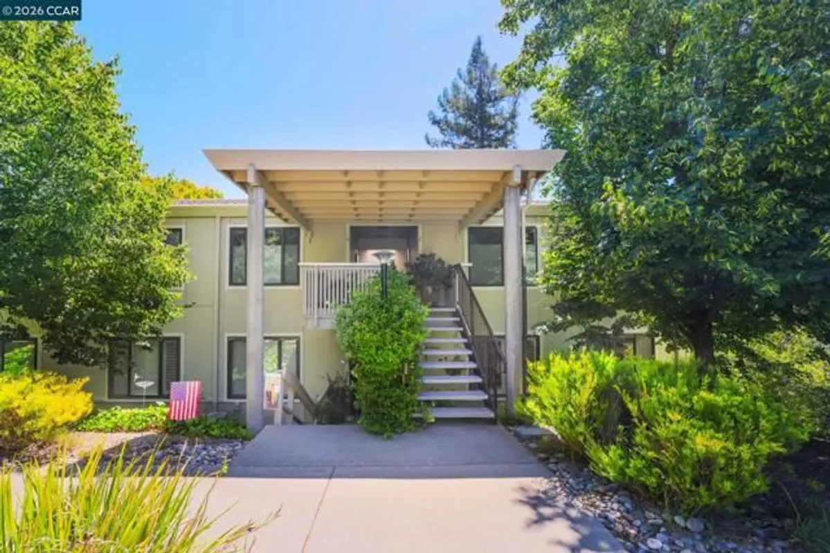 Property Slideshow image 1 of 49 | 2224 pine knoll dr 8, Walnut Creek, CA, 94595
