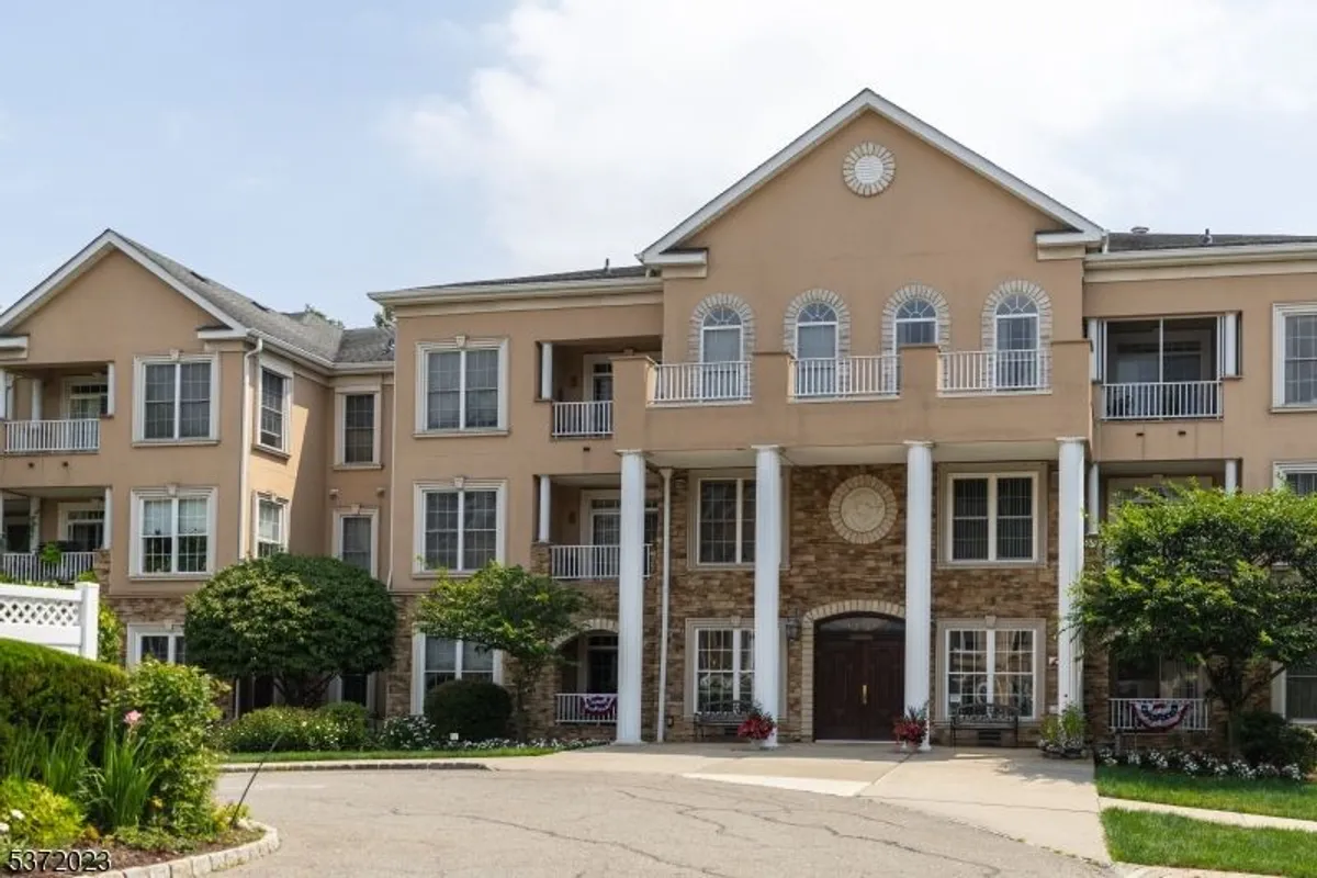 Property Slideshow image 1 of 34 | 1111 clinton ln # 111, Rockaway Boro, NJ, 07866