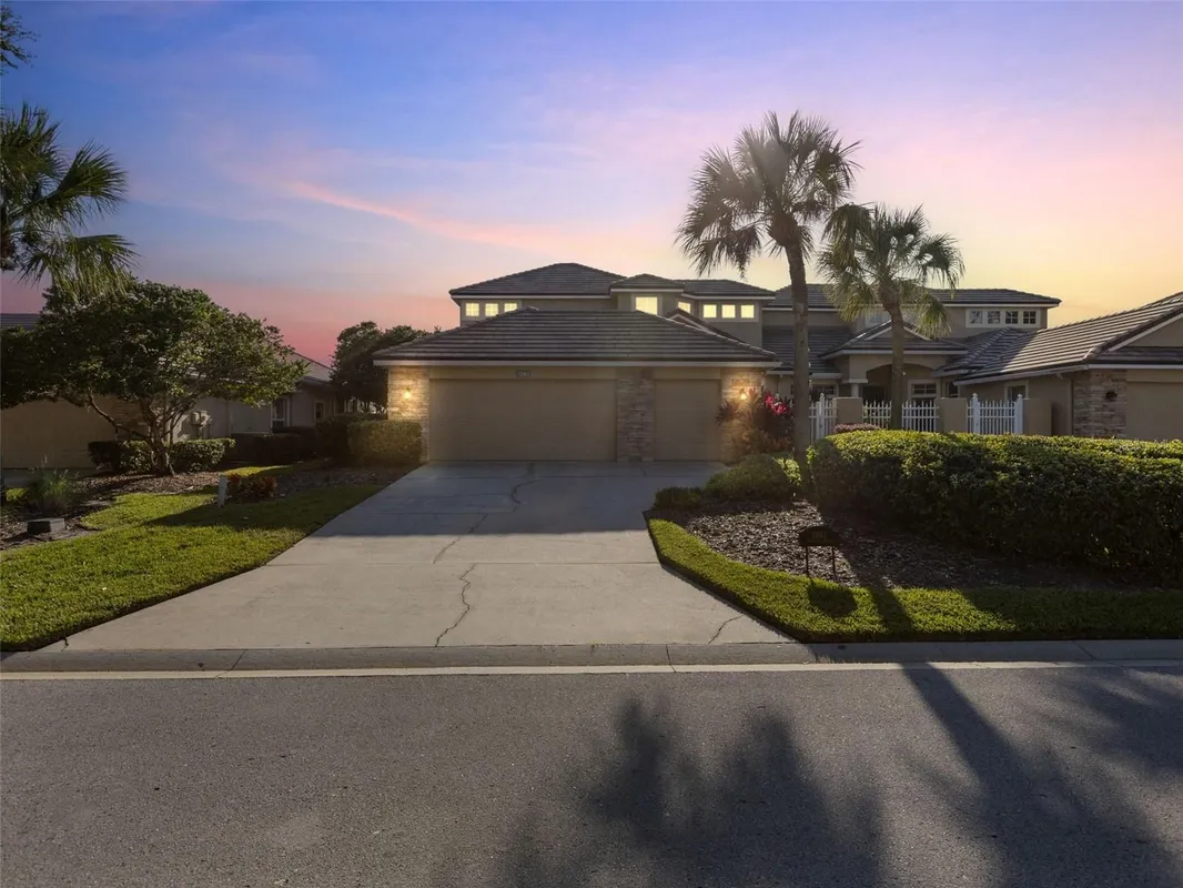 Property Slideshow image 1 of 66 | 13143 palmilla cir, Dade City, FL, 33525