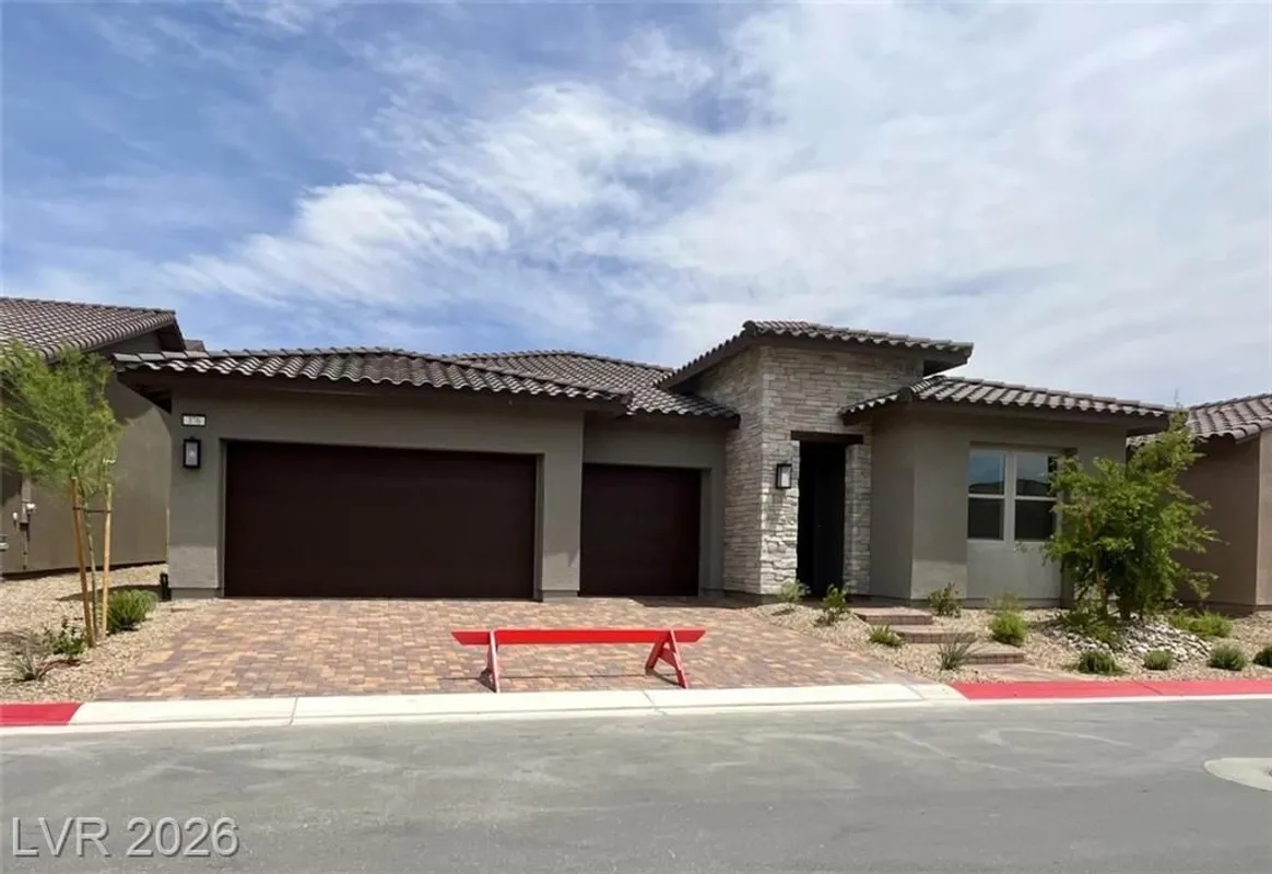 Property Slideshow image 1 of 47 | 376 tigullio ave, Henderson, NV, 89011