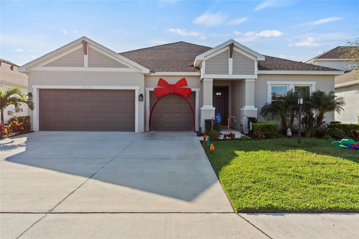 Property Slideshow image 1 of 44 | 16545 star grass cir, Bradenton, FL, 34211