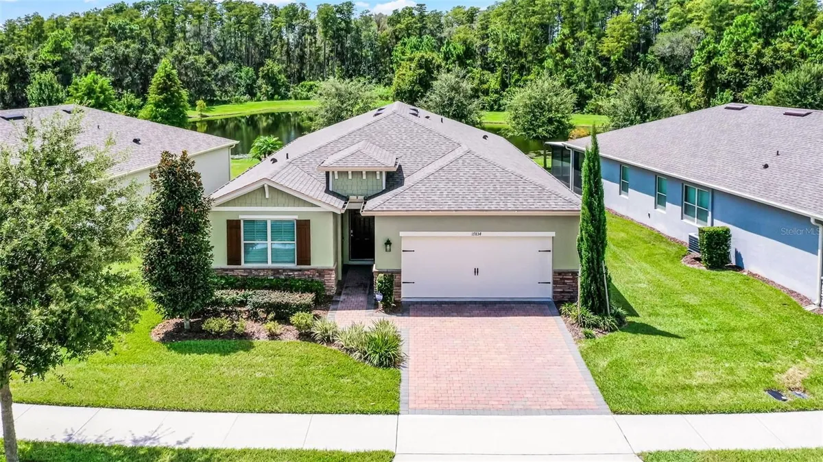 Property Slideshow image 1 of 47 | 17834 blazing star cir, Clermont, FL, 34714