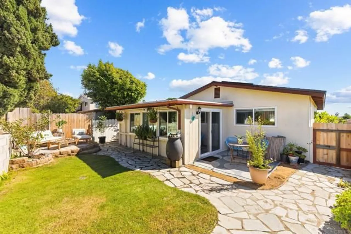 Property Slideshow image 1 of 40 | 3560 santa maria st, Oceanside, CA, 92056