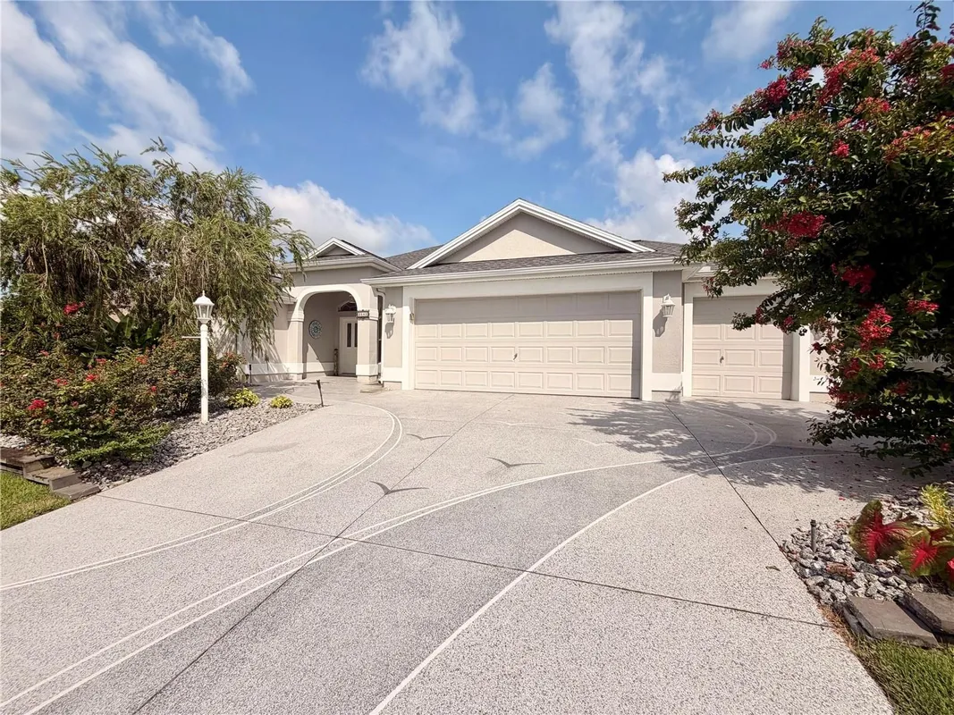 Property Slideshow image 1 of 47 | 2542 flintshire ave, The Villages, FL, 32162