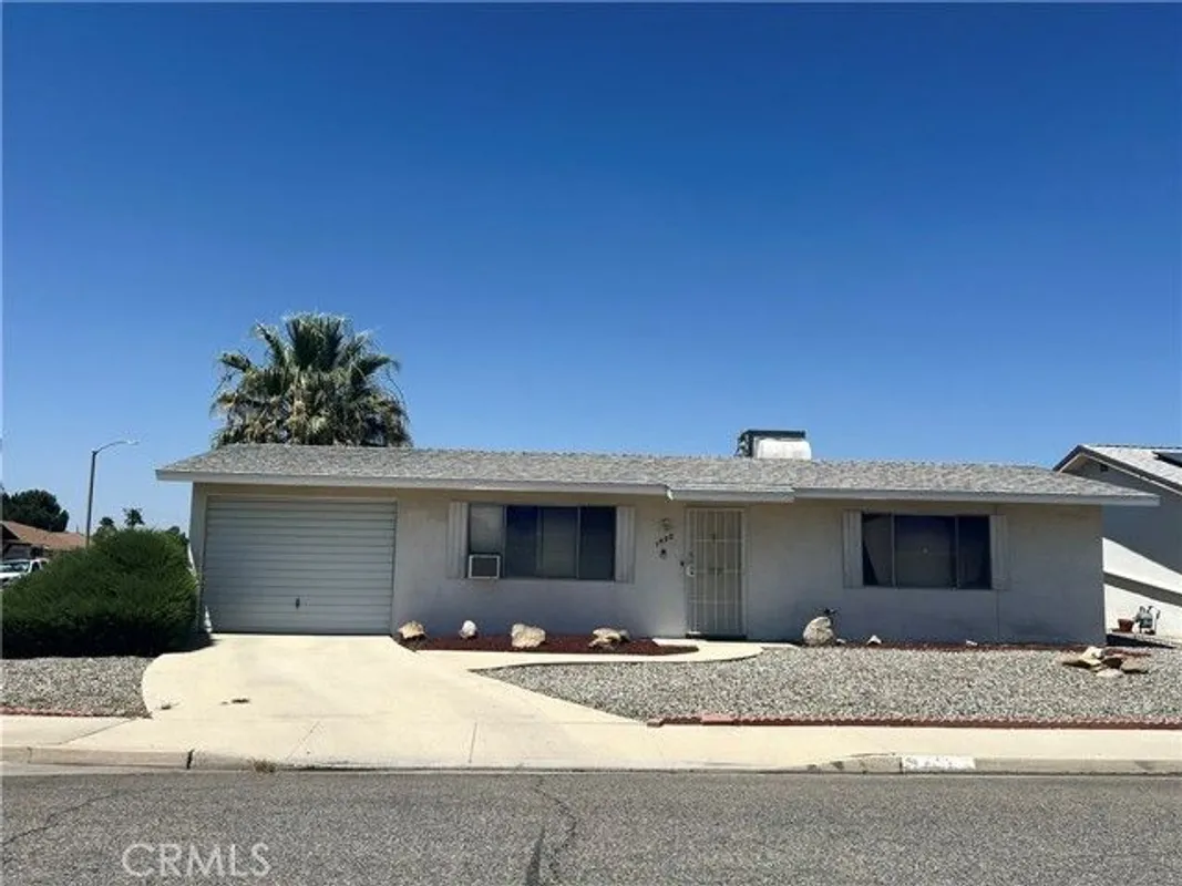 Property Slideshow image 1 of 32 | 1598 w wesley pl, Hemet, CA, 92543