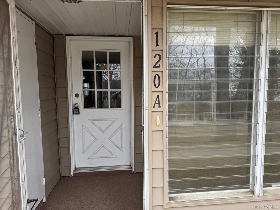 Property Slideshow image 1 of 6 | 120 exmore ct a, Brookhaven, NY, 11961