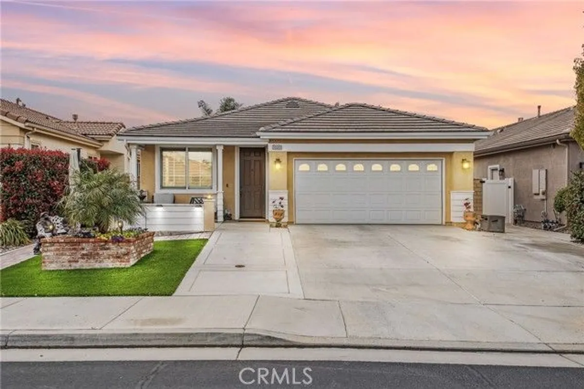 Property Slideshow image 1 of 25 | 30283 moon star cir, Menifee, CA, 92584