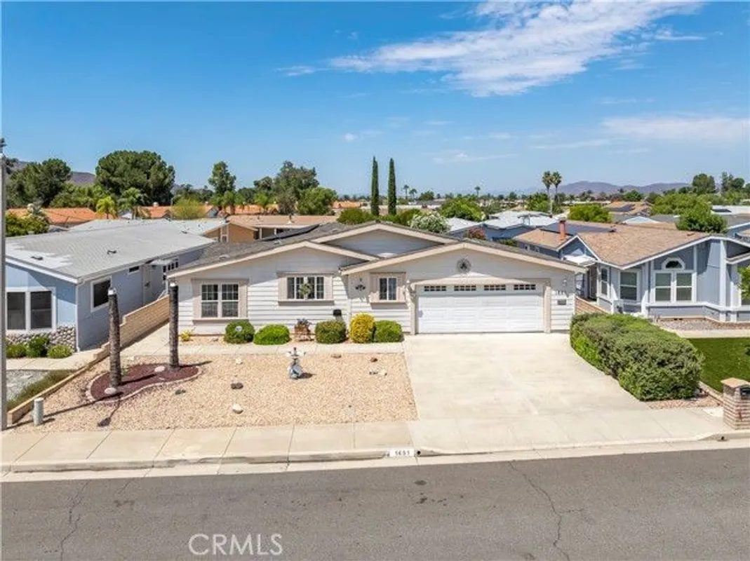 Property Slideshow image 1 of 42 | 1651 willow leaf dr, Hemet, CA, 92545