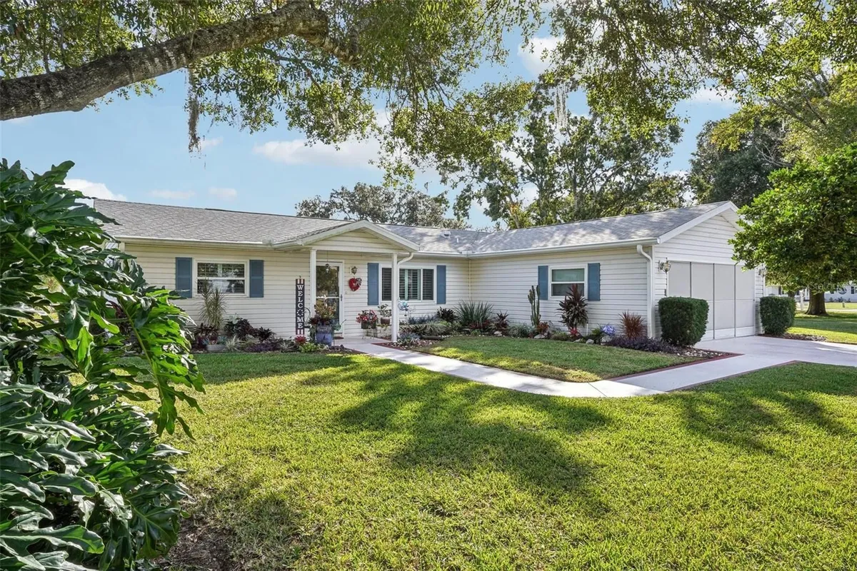 Property Slideshow image 1 of 53 | 17554 se 104th cir, Summerfield, FL, 34491