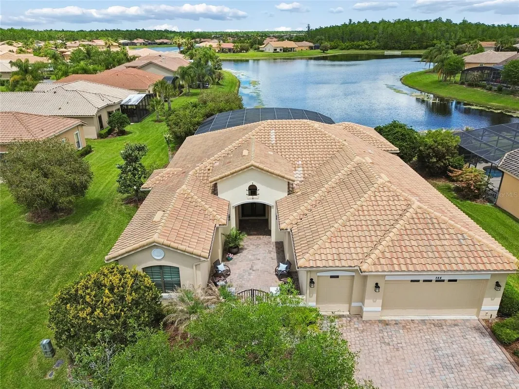 Property Slideshow image 1 of 86 | 844 san raphael st, Poinciana, FL, 34759
