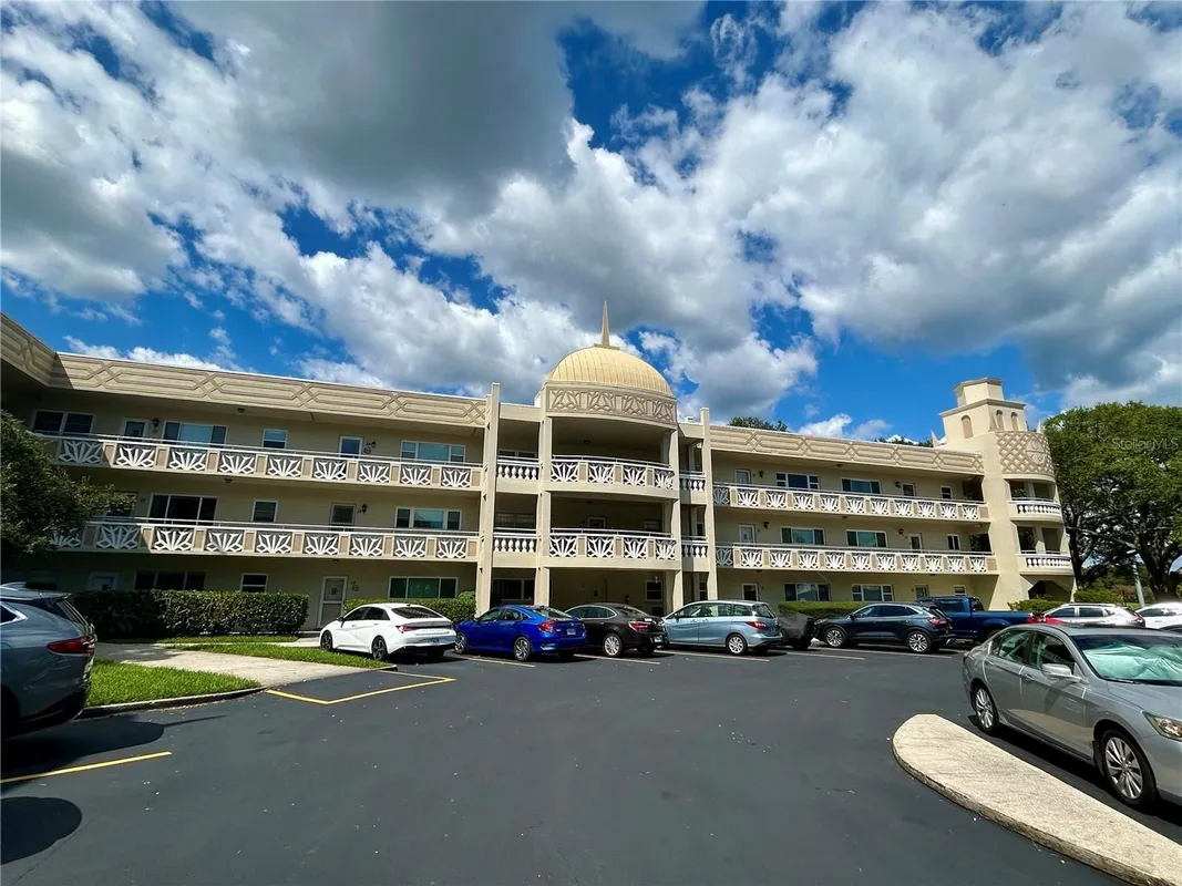 Property Slideshow image 1 of 57 | 2350 haitian dr 60, Clearwater, FL, 33763