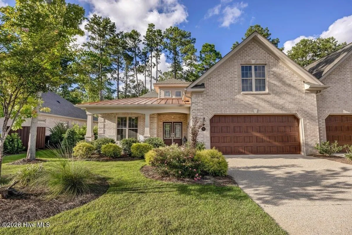 Property Slideshow image 1 of 69 | 753 jenoa dr, Castle Hayne, NC, 28429