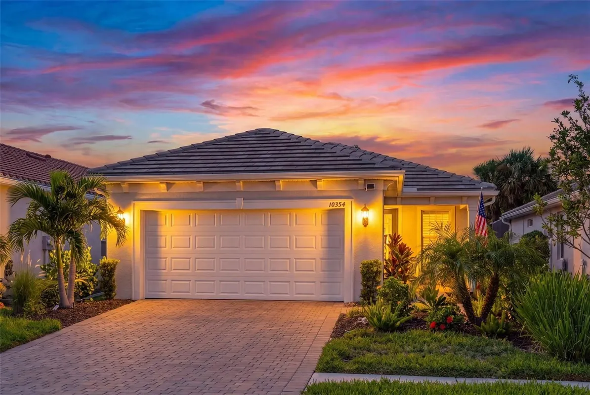 Property Slideshow image 1 of 100 | 10354 abaco falls dr, Englewood, FL, 34223