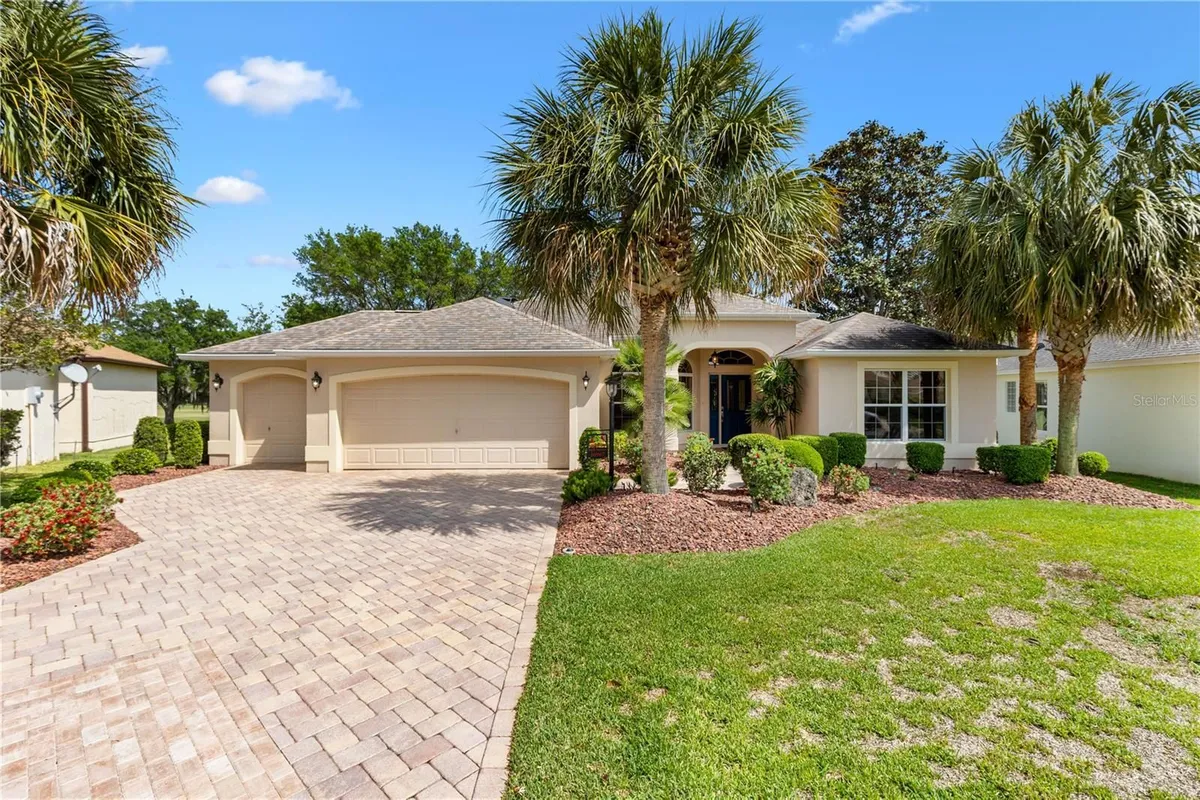 Property Slideshow image 1 of 38 | 16967 se 84th colerain cir, The Villages, FL, 32162