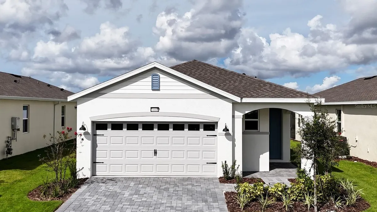 Property Slideshow image 1 of 37 | 2281 hamden way, Mount Dora, FL, 32757